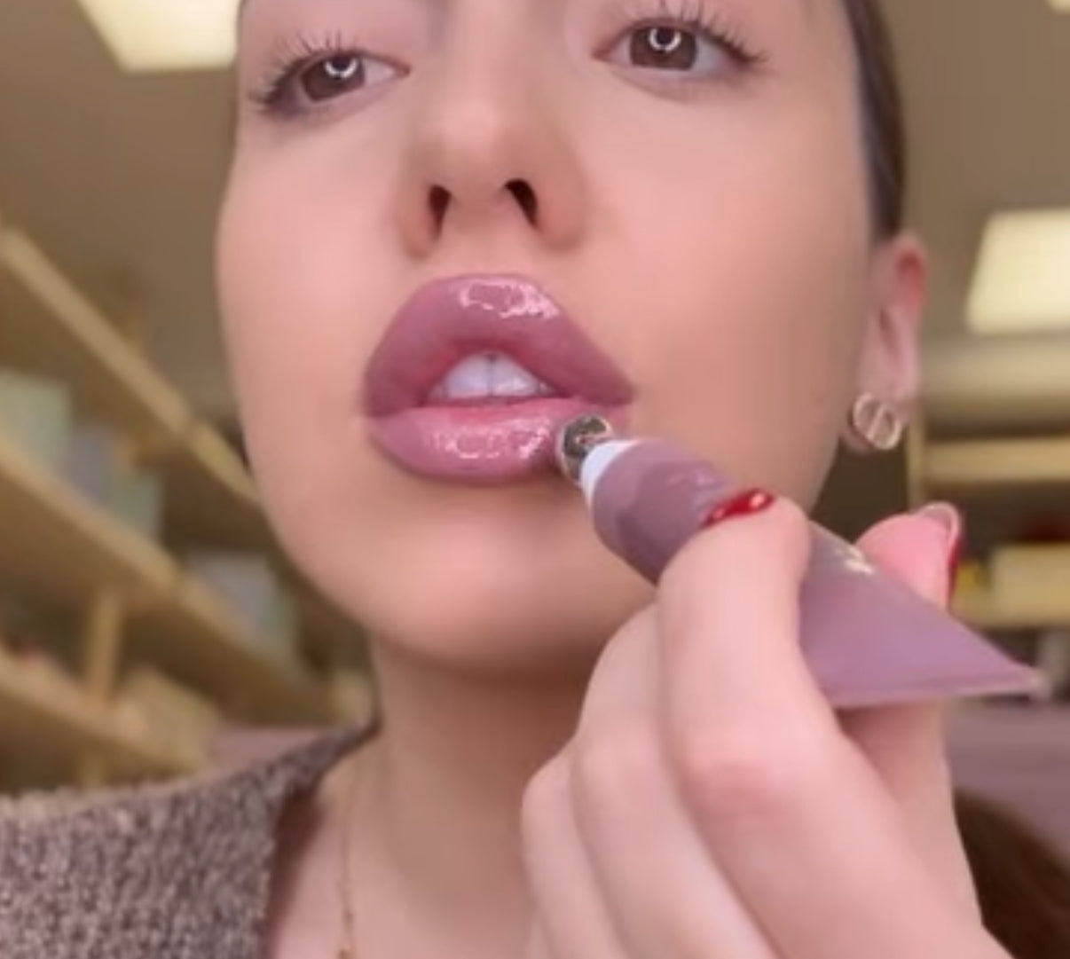 Lip syrup